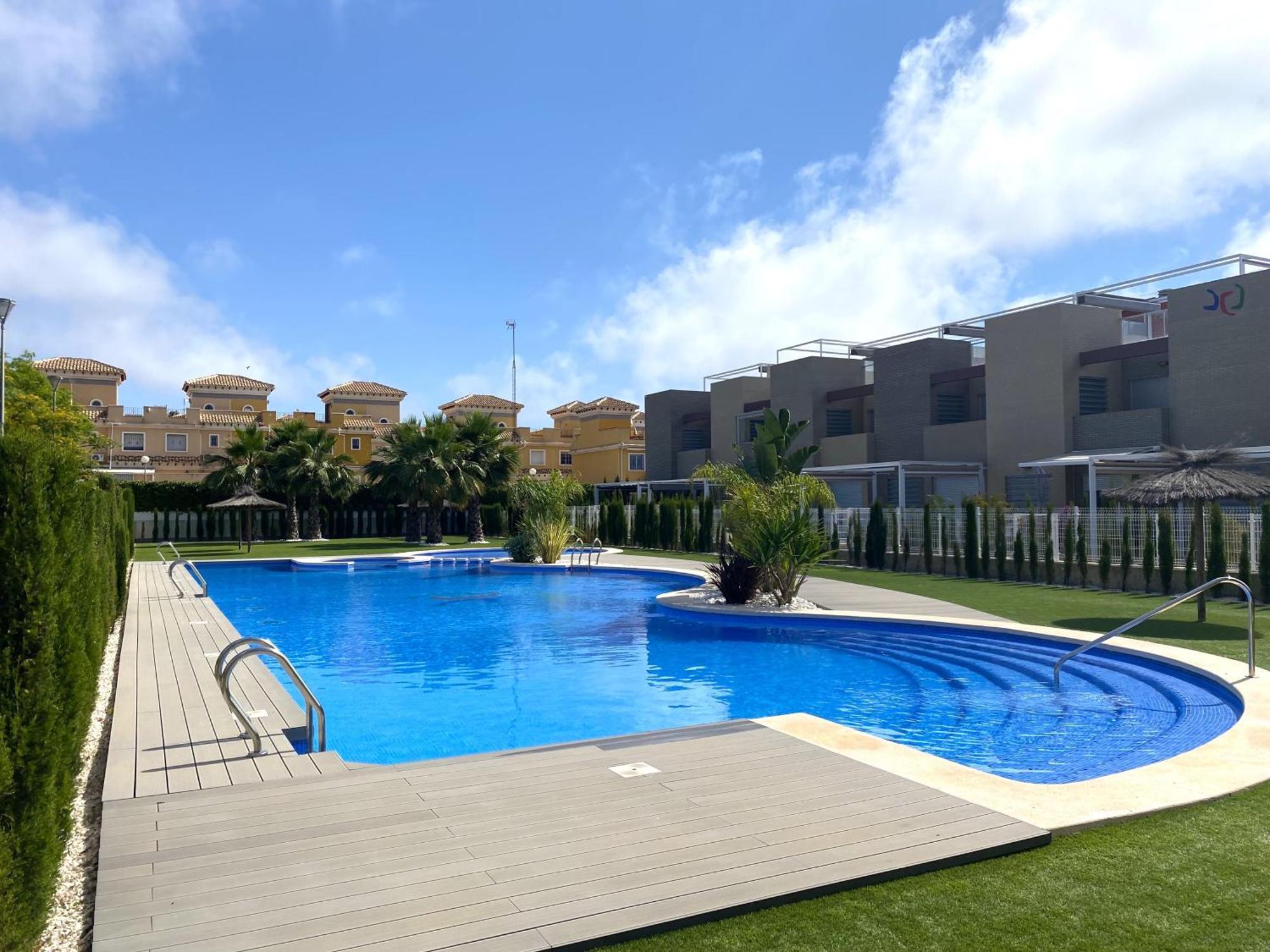 Magnifico Apartamento De Planta Alta La Isla 托雷维耶哈 外观 照片
